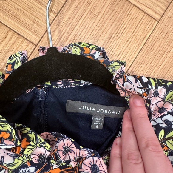 Julia Jordan Floral Dress - Picture 3 of 5